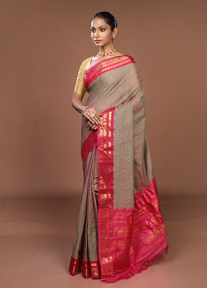 Green Gadwal Pure Silk Saree Without Blouse Piece - Image 4