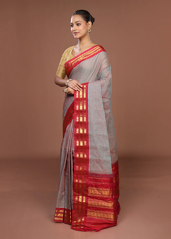 Green Gadwal Pure Silk Saree Without Blouse Piece - Image 4