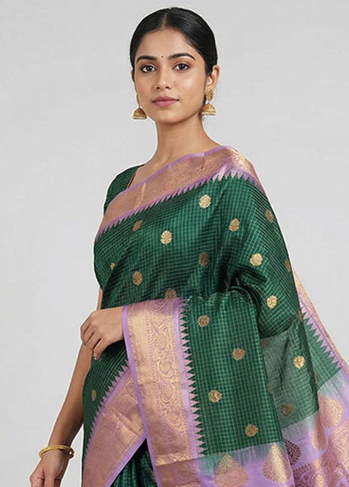 Green Gadwal Pure Silk Saree Without Blouse Piece - Image 2