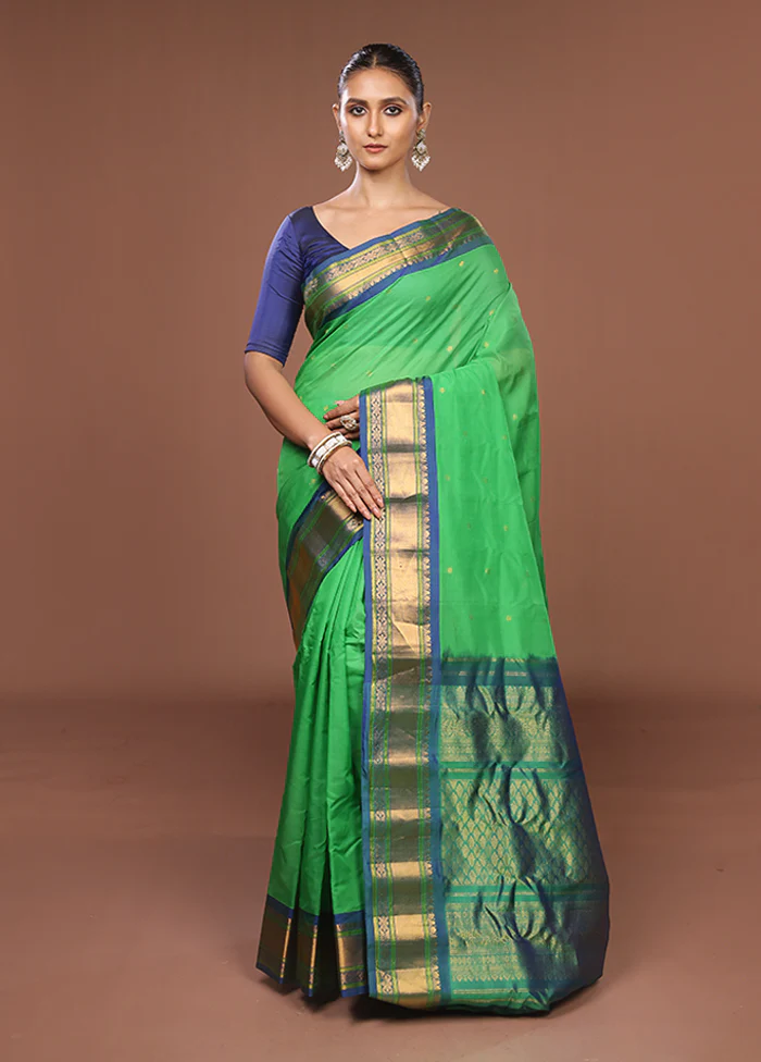 Green Gadwal Pure Silk Saree Without Blouse Piece - Image 2