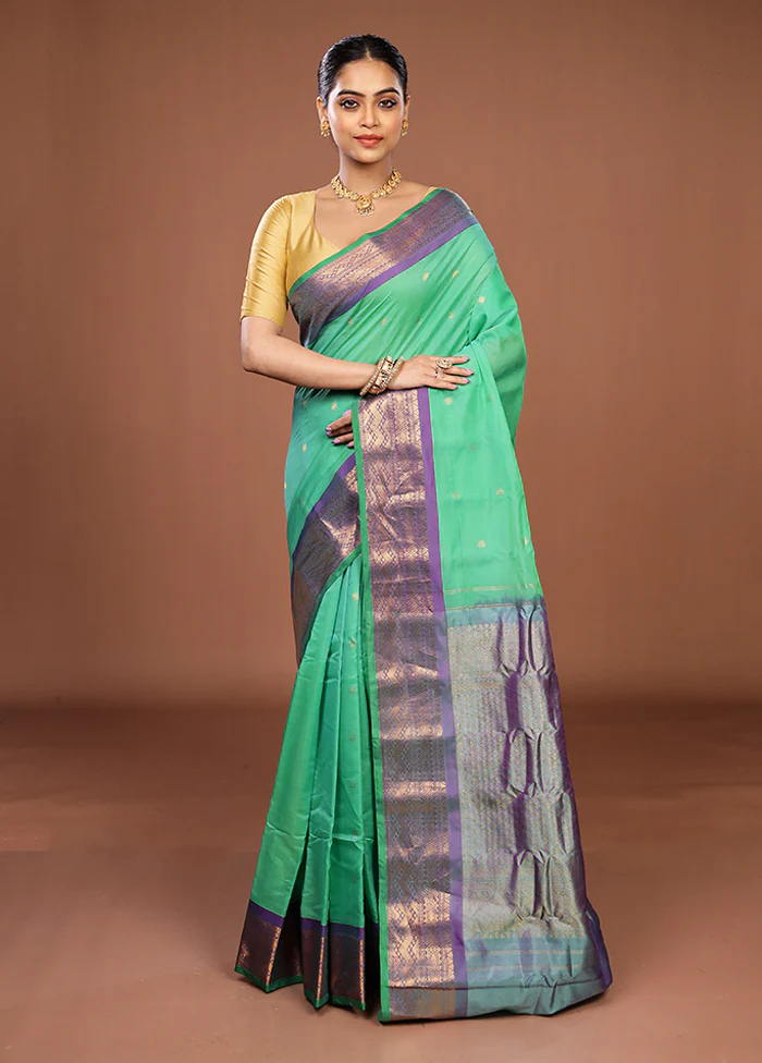 Green Gadwal Pure Silk Saree Without Blouse Piece - Image 2