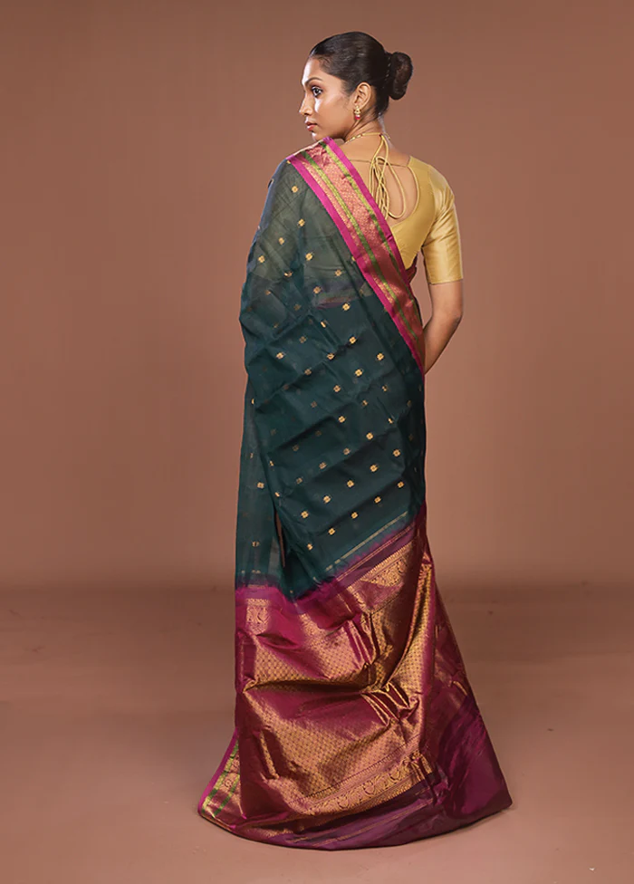 Green Gadwal Pure Silk Saree Without Blouse Piece - Image 3