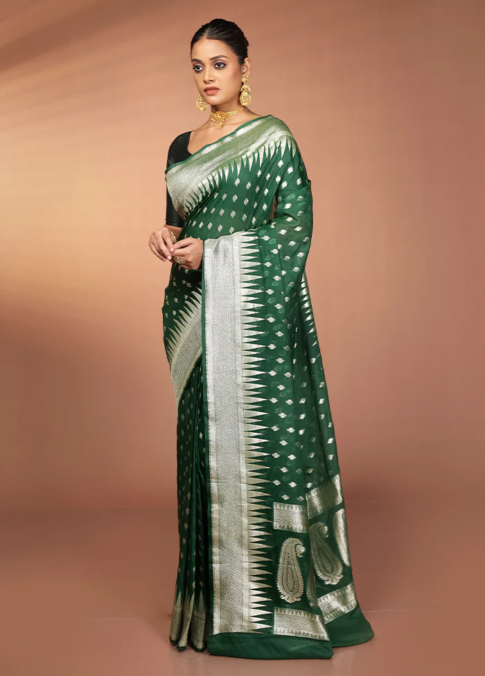 Green Georgette Saree With Blouse Piece - Image 4