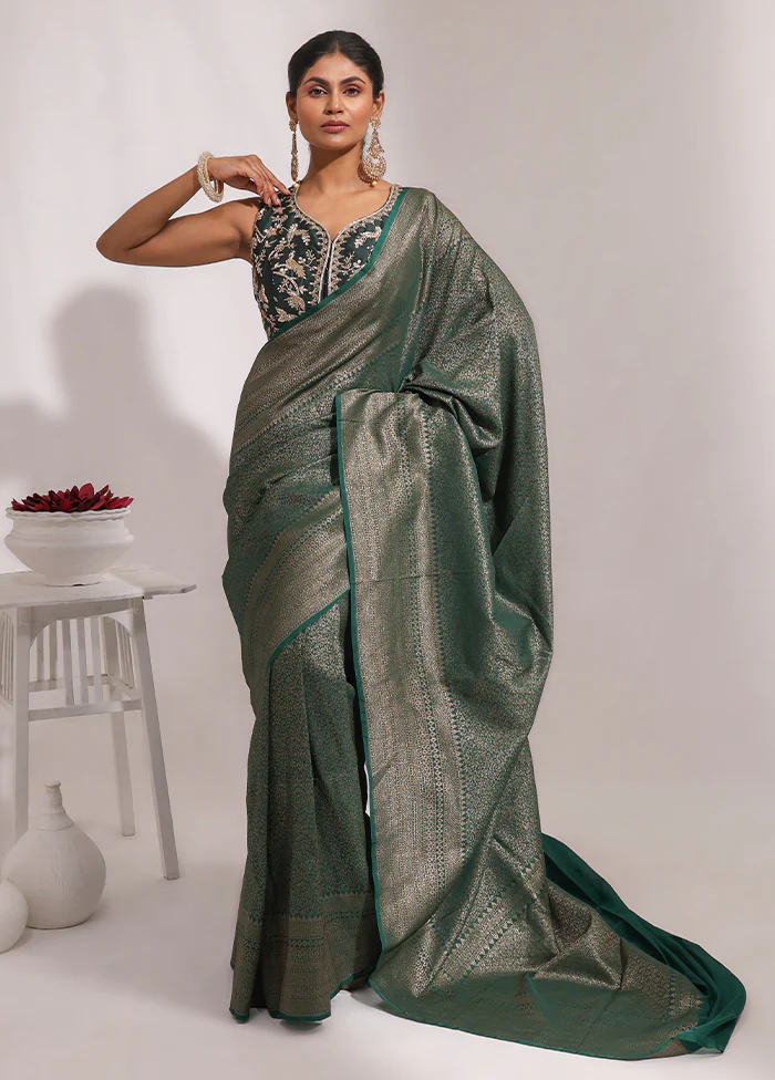 Green Georgette Saree With Blouse Piece - Image 2