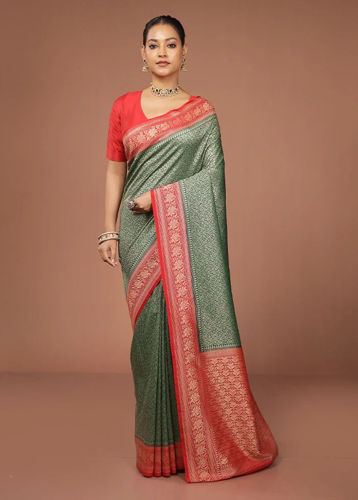Green Georgette Saree With Blouse Piece - Image 2
