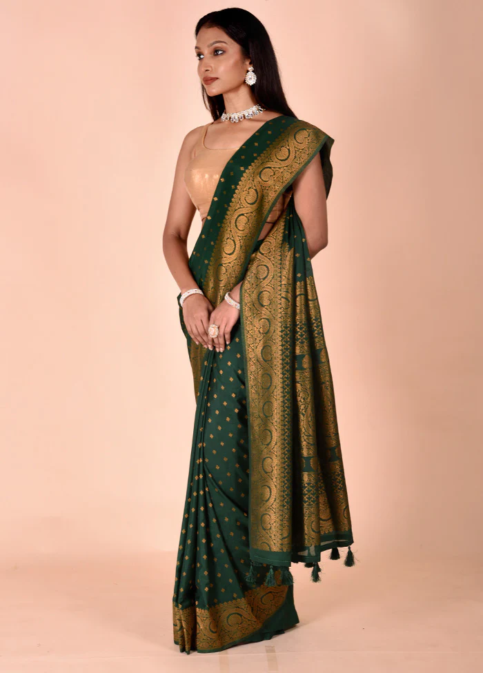 Green Georgette Saree With Blouse Piece - Image 4