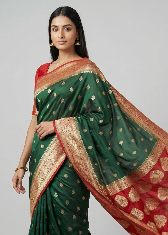 Green Georgette Saree With Blouse Piece - Image 2
