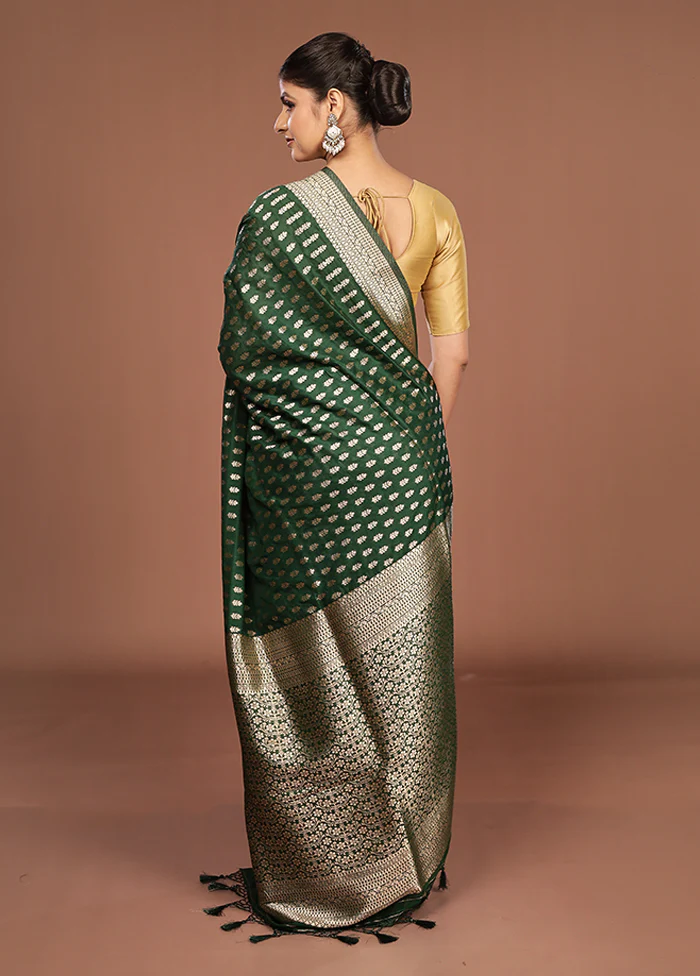 Green Georgette Saree With Blouse Piece - Image 3