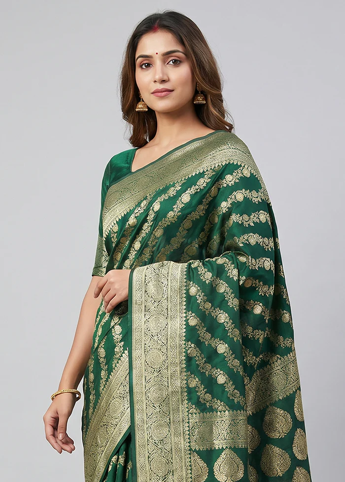 Green Georgette Saree With Blouse Piece - Image 2