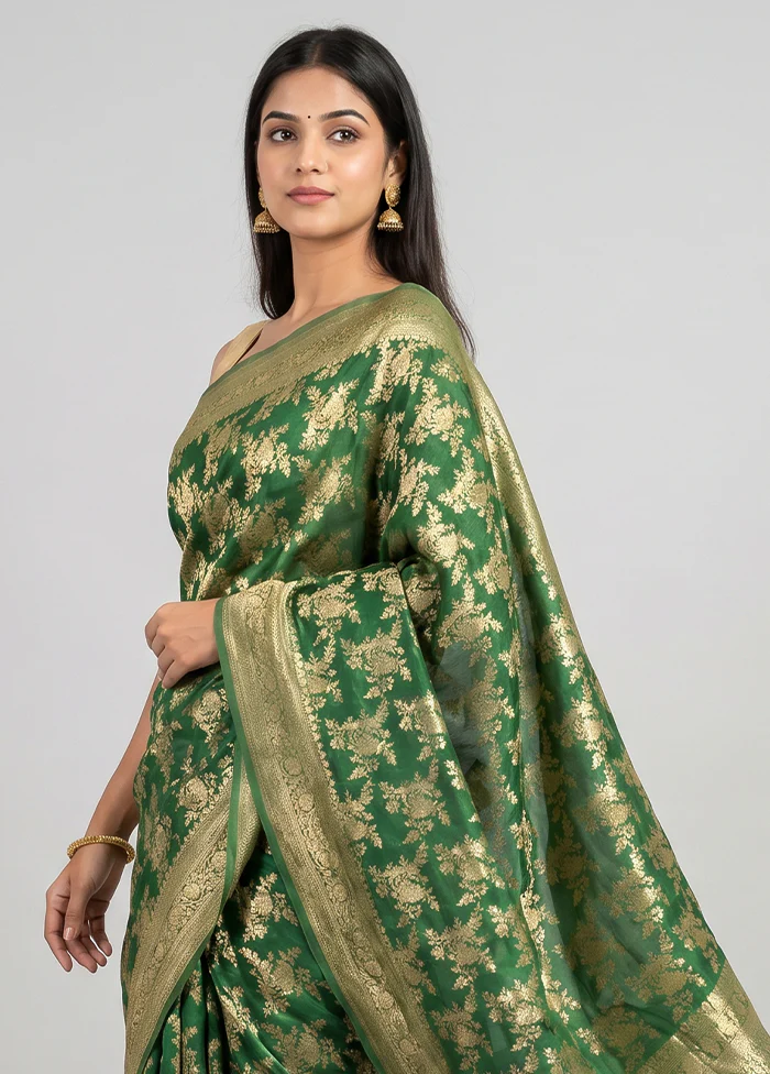 Green Georgette Saree With Blouse Piece - Image 2