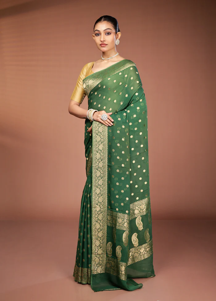 Green Georgette Saree With Blouse Piece - Image 4