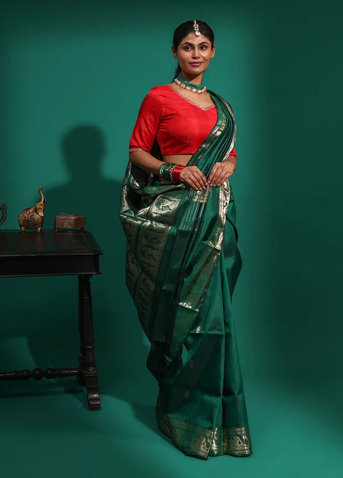 Green Handloom Baluchari Pure Silk Saree With Blouse Piece - Image 4