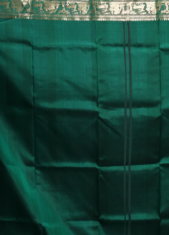 Green Handloom Baluchari Pure Silk Saree With Blouse Piece - Image 5