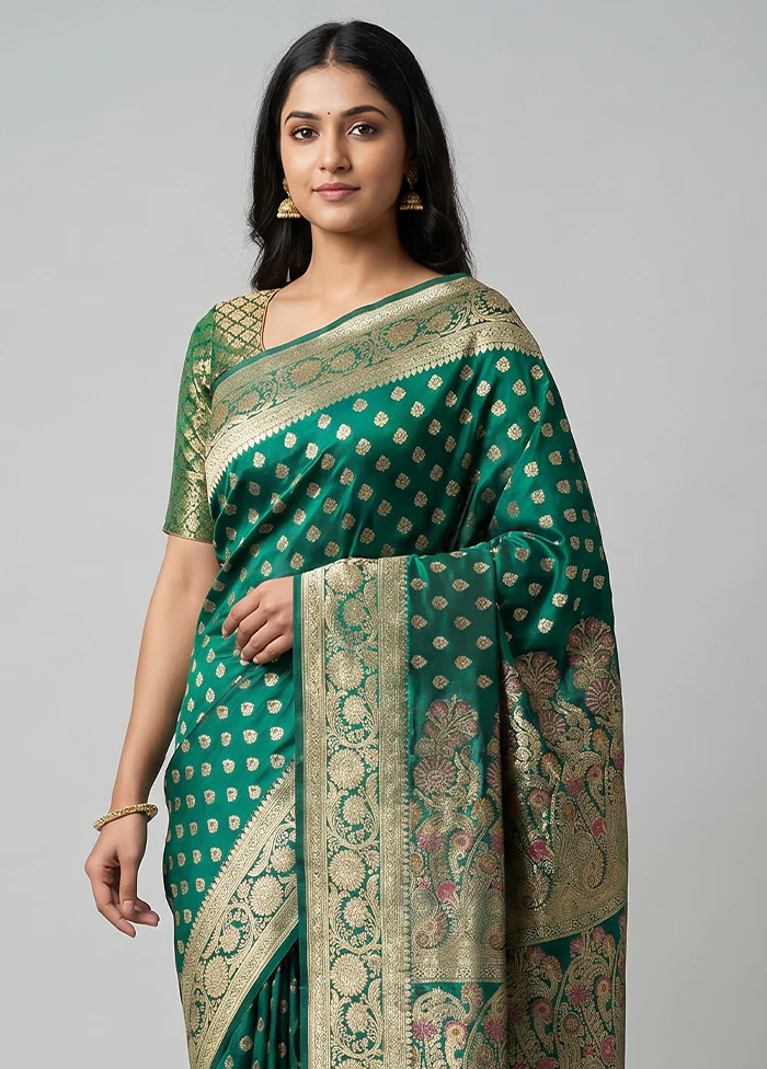 Green Handloom Banarasi Pure Silk Saree With Blouse Piece - Image 2