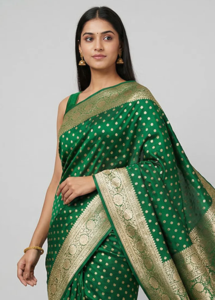 Green Handloom Banarasi Pure Silk Saree With Blouse Piece - Image 2