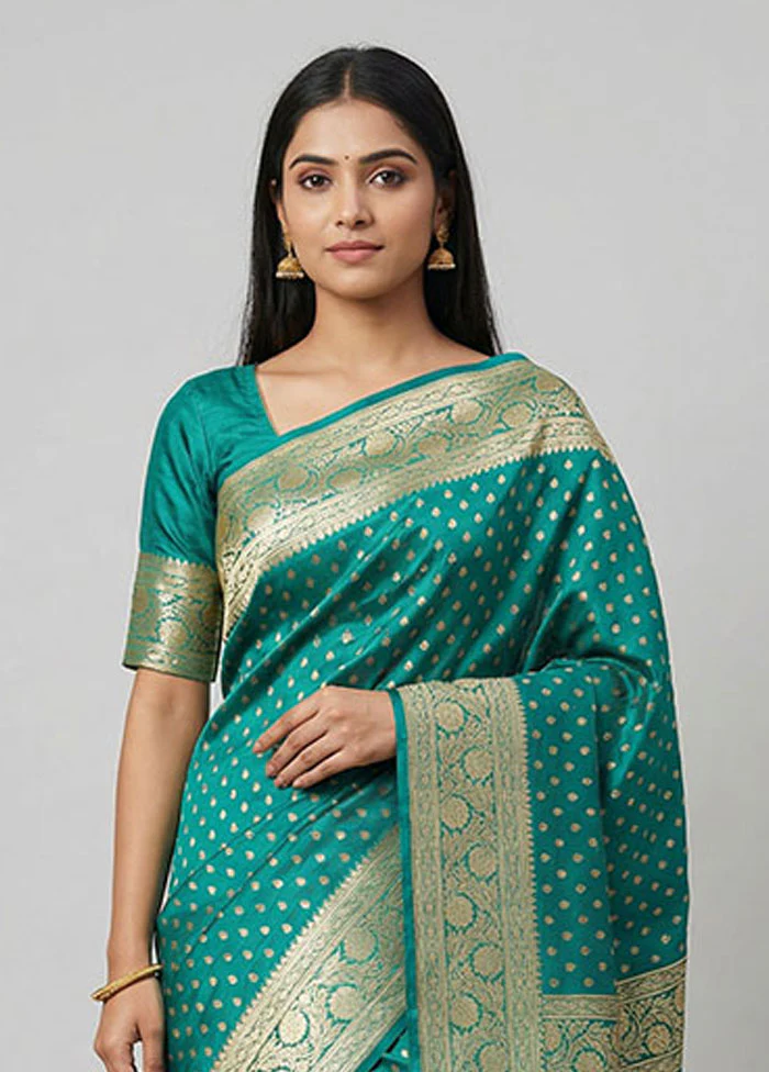 Green Handloom Banarasi Pure Silk Saree With Blouse Piece - Image 2