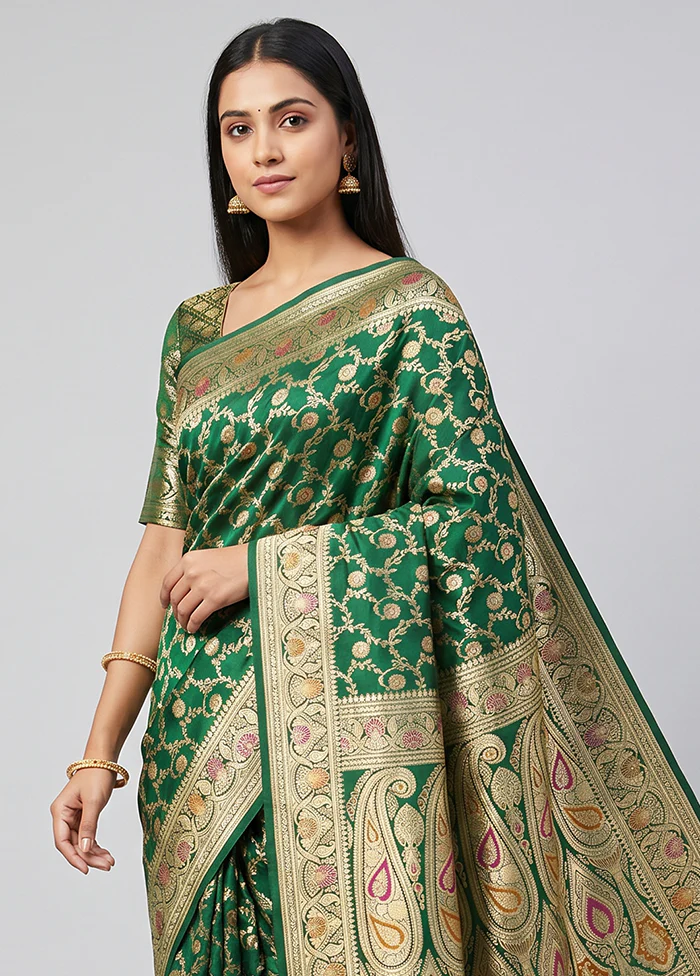 Green Handloom Banarasi Pure Silk Saree With Blouse Piece - Image 2