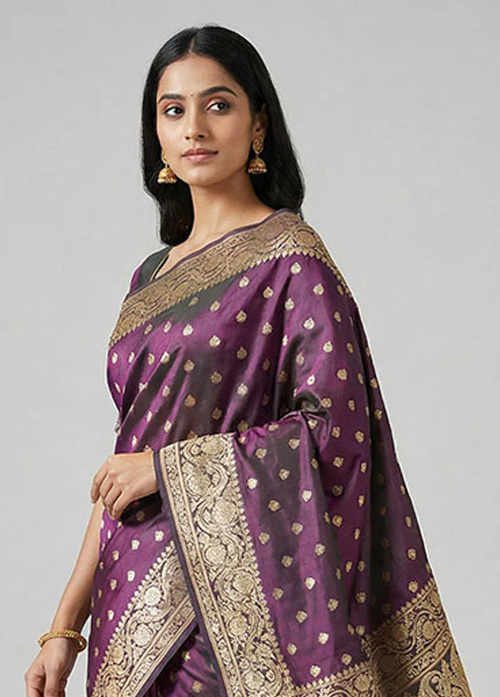 Green Handloom Banarasi Pure Silk Saree With Blouse Piece - Image 2