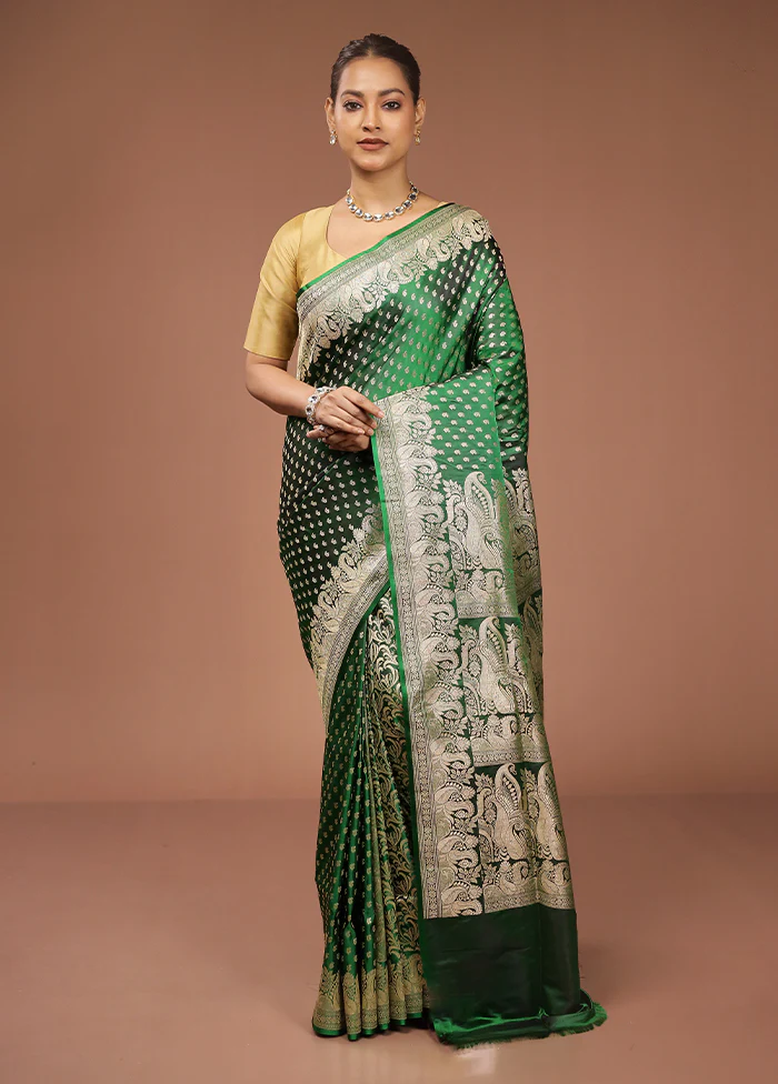 Green Handloom Banarasi Pure Silk Saree With Blouse Piece - Image 2