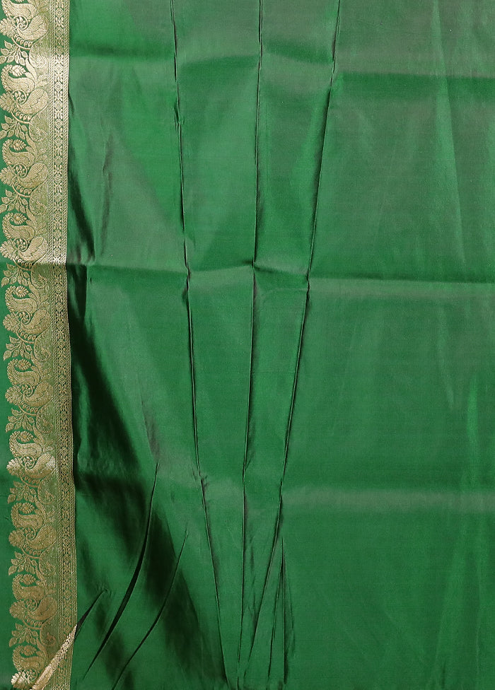 Green Handloom Banarasi Pure Silk Saree With Blouse Piece - Image 5