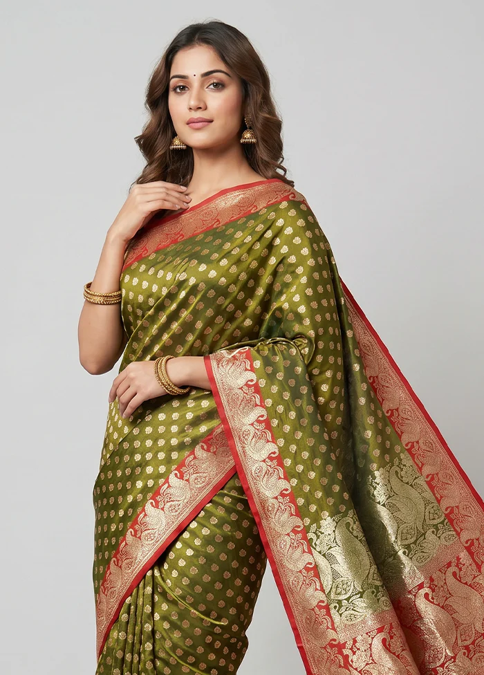 Green Handloom Banarasi Pure Silk Saree With Blouse Piece - Image 2