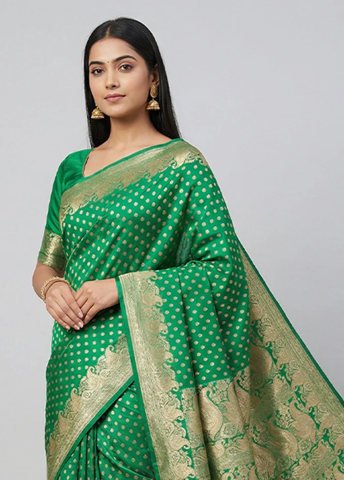 Green Handloom Banarasi Pure Silk Saree With Blouse Piece - Image 2