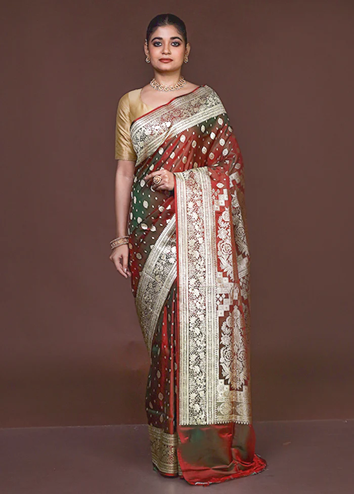 Green Handloom Banarasi Pure Silk Saree With Blouse Piece - Image 2