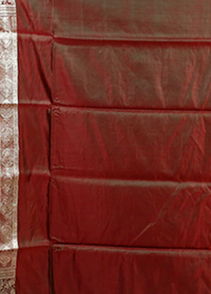 Green Handloom Banarasi Pure Silk Saree With Blouse Piece - Image 5
