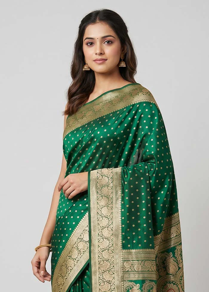Green Handloom Banarasi Pure Silk Saree With Blouse Piece - Image 2