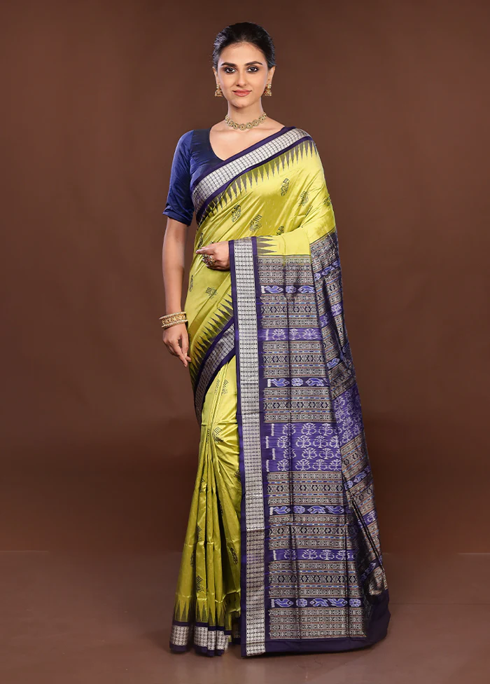 Green Handloom Bomkai Pure Silk Saree With Blouse Piece - Image 2