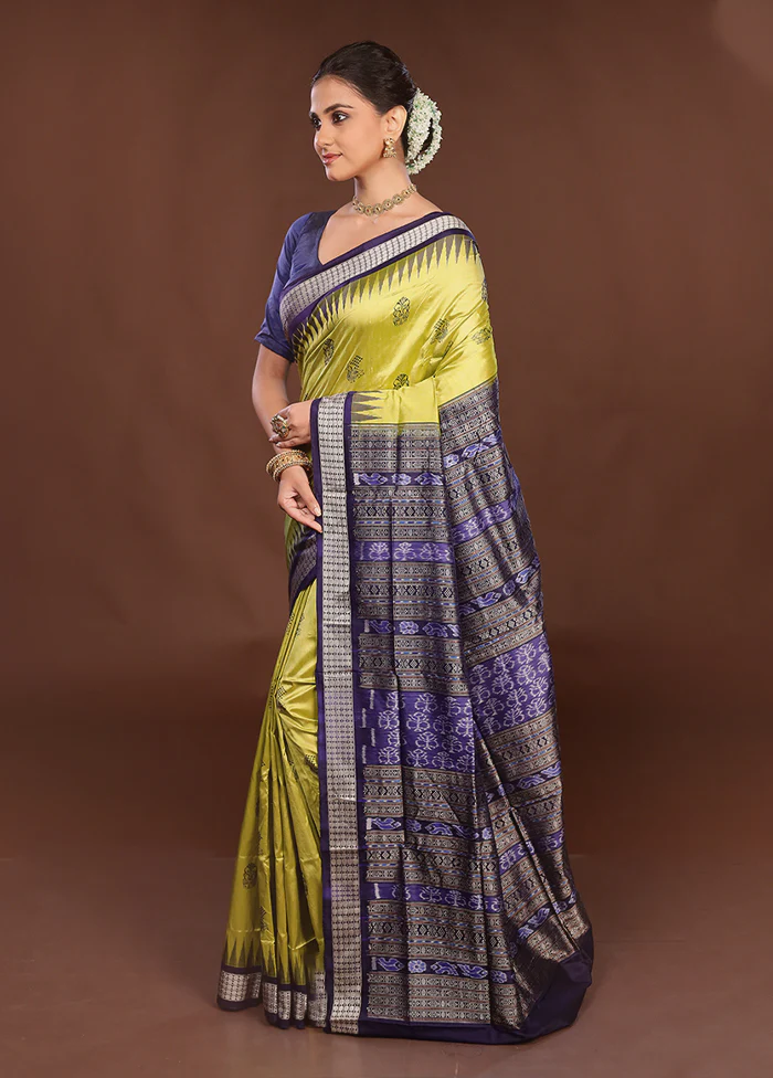 Green Handloom Bomkai Pure Silk Saree With Blouse Piece - Image 4