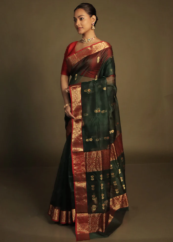 Green Handloom Chanderi Pure Cotton Saree With Blouse Piece - Image 4