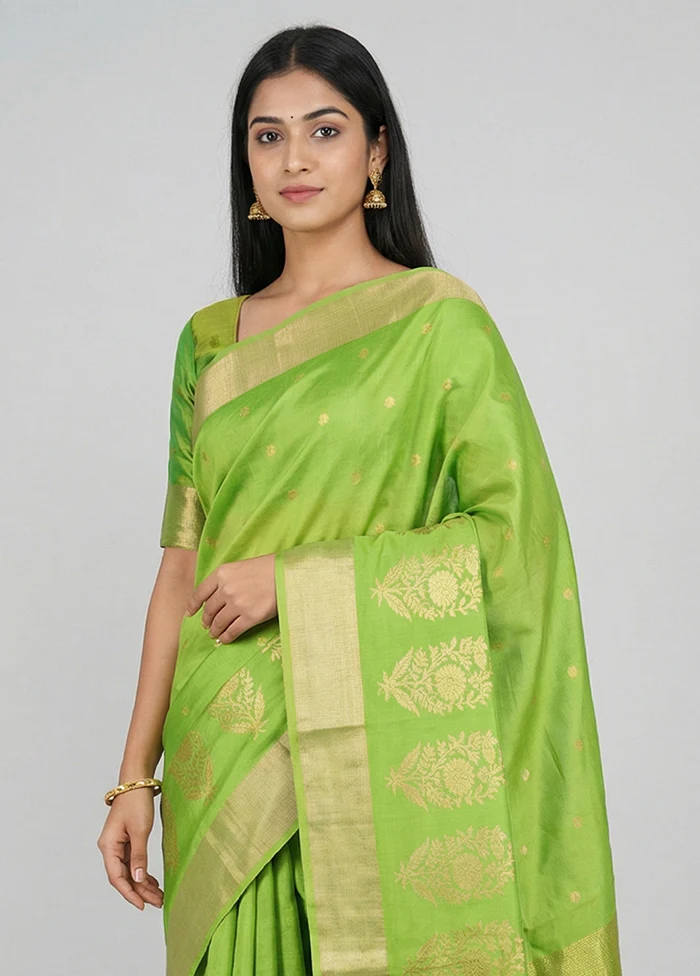 Green Handloom Chanderi Pure Silk Saree With Blouse Piece - Image 2