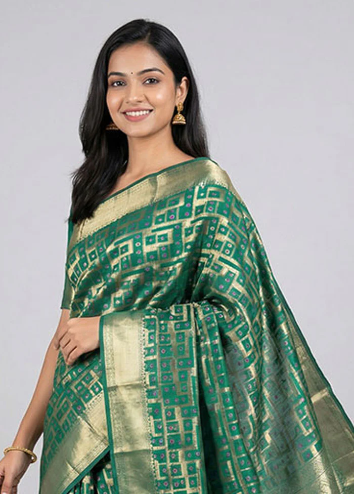 Green Handloom Dupion Pure Silk Saree With Blouse Piece - Image 2