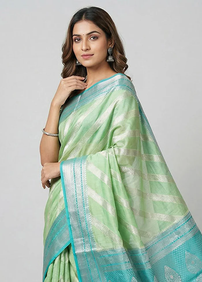 Green Handloom Dupion Pure Silk Saree With Blouse Piece - Image 2