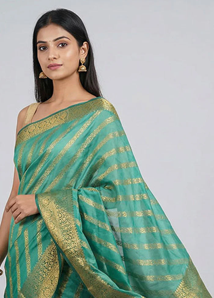 Green Handloom Dupion Pure Silk Saree With Blouse Piece - Image 2