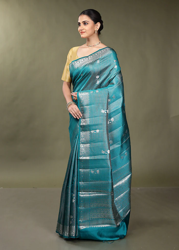 Green Handloom Dupion Pure Silk Saree With Blouse Piece - Image 4