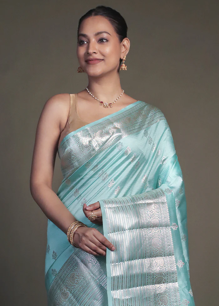 Green Handloom Dupion Pure Silk Saree With Blouse Piece - Image 2