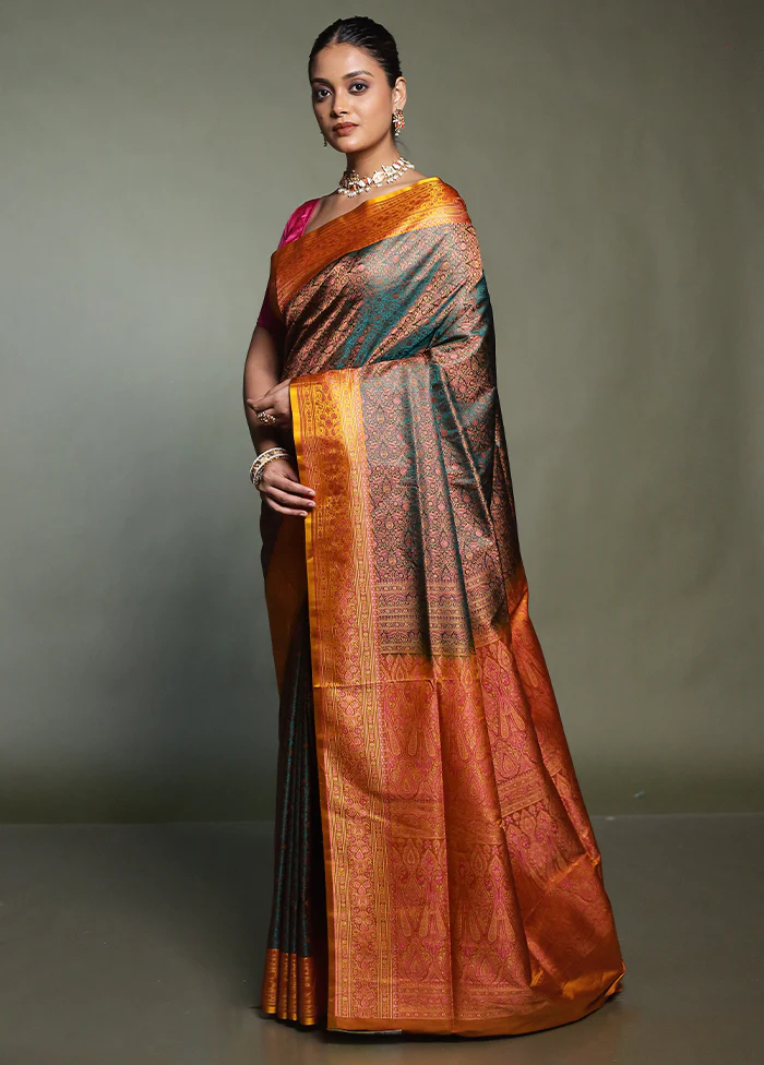 Green Handloom Jamewar Pure Silk Saree With Blouse Piece - Image 4