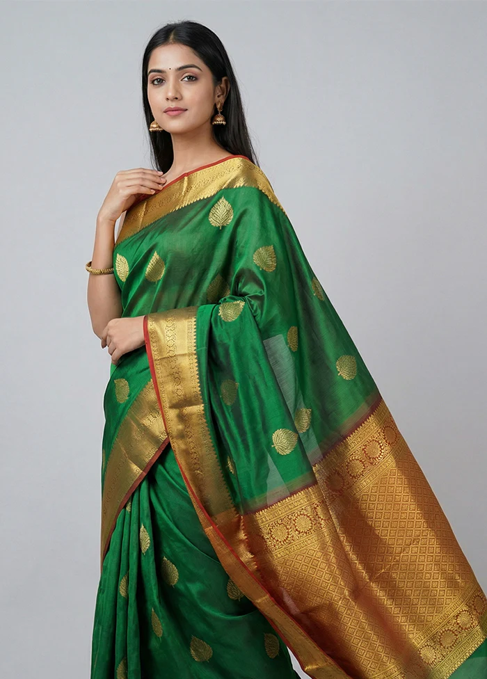 Green Handloom Kanchipuram Pure Silk Saree With Blouse Piece - Image 2