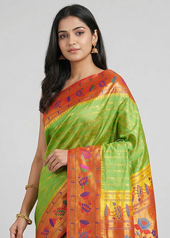 Green Handloom Kanchipuram Pure Silk Saree With Blouse Piece - Image 2