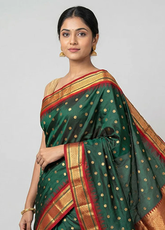 Green Handloom Kanchipuram Pure Silk Saree With Blouse Piece - Image 2