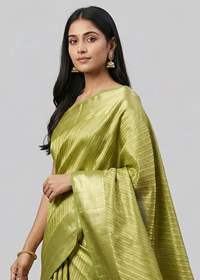 Green Handloom Kanchipuram Pure Silk Saree With Blouse Piece - Image 2