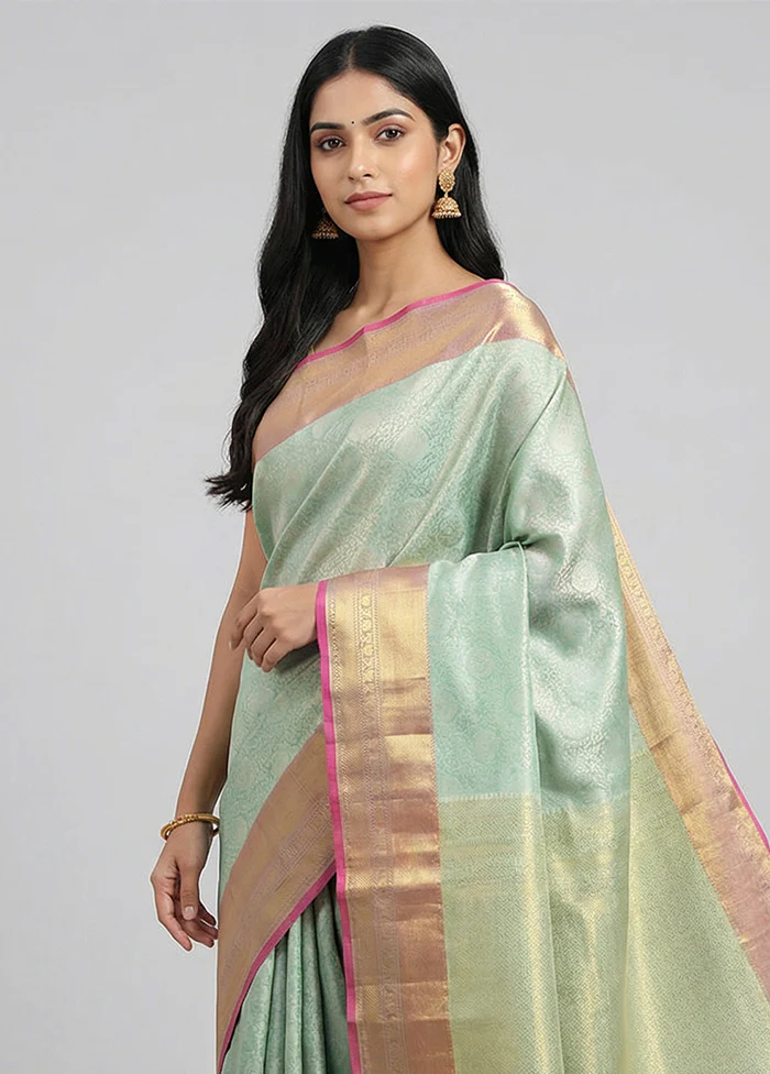Green Handloom Kanchipuram Pure Silk Saree With Blouse Piece - Image 2