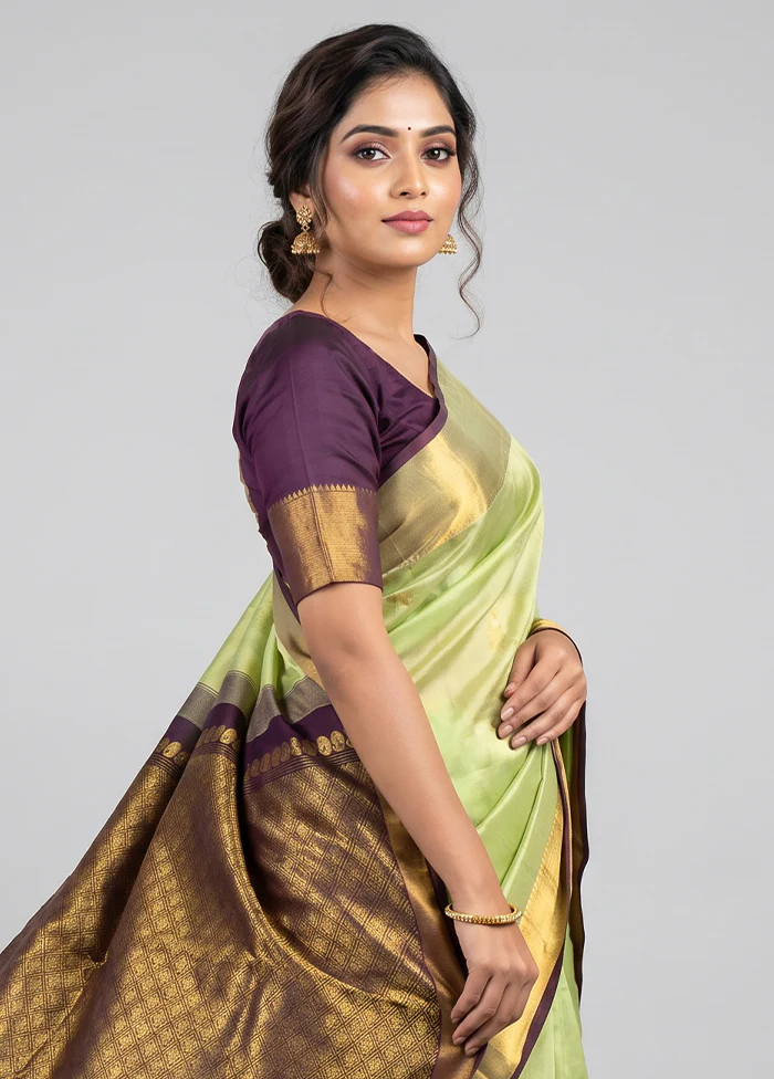 Green Handloom Kanchipuram Pure Silk Saree With Blouse Piece - Image 2