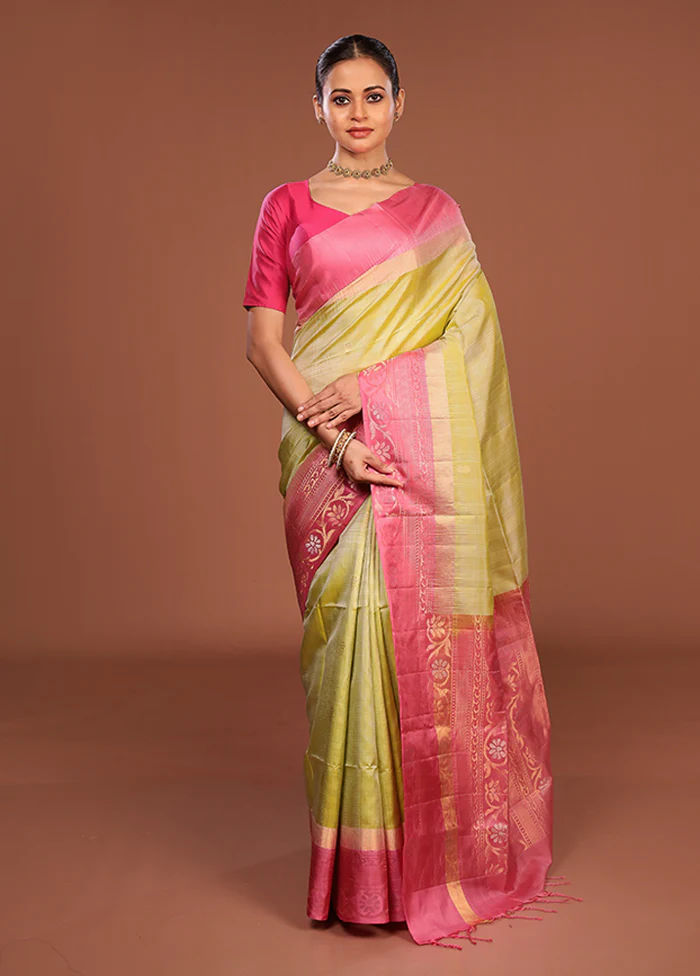 Green Handloom Kanchipuram Pure Silk Saree With Blouse Piece - Image 2