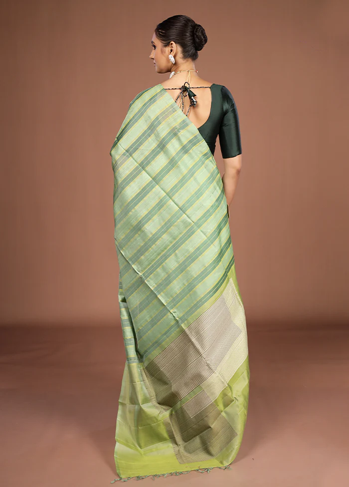 Green Handloom Kanchipuram Pure Silk Saree With Blouse Piece - Image 3