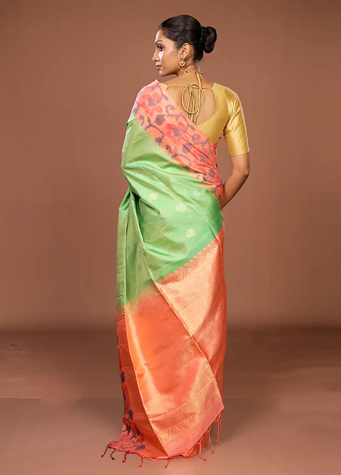 Green Handloom Kanchipuram Pure Silk Saree With Blouse Piece - Image 3