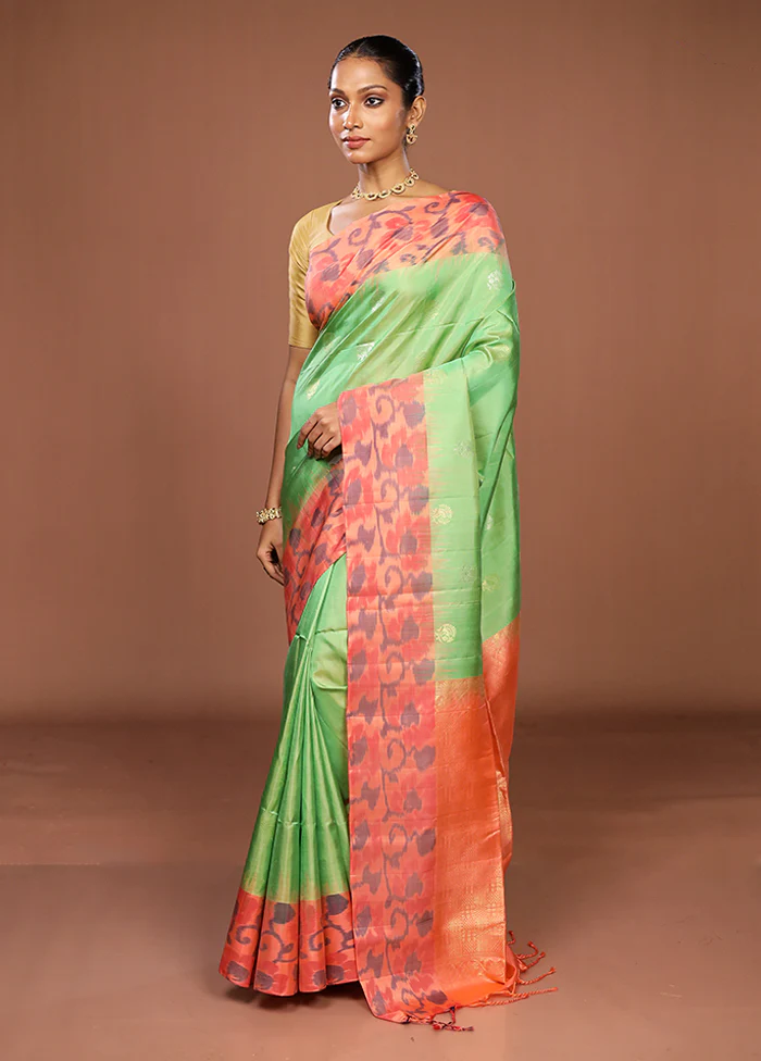 Green Handloom Kanchipuram Pure Silk Saree With Blouse Piece - Image 4