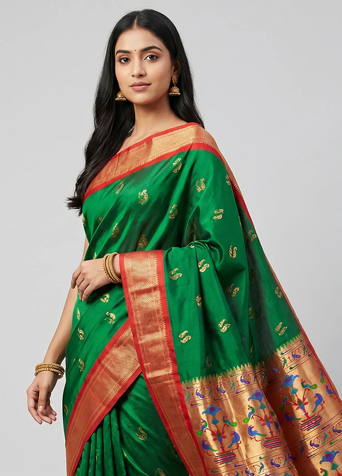 Green Handloom Kanchipuram Pure Silk Saree With Blouse Piece - Image 2